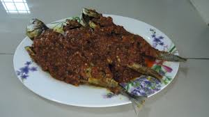 Ekor ikan kembung•bahan kisar:•labu bawang besar•bawang putih•inci. Resepi Ikan Cencaru Goreng Bawang Pawtaste Com