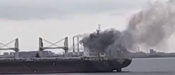 L'incrociatore missilistico russo mosca sarebbe in fiamme. Guerra In Ucraina Colpita Una Nave Mercantile Bengalese Morto Un Marittimo Shipmag