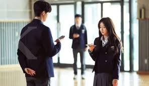 First two still images from love alarm season 2. related titles (drama series): Inilah Bocoran Drakor Terbaru Di Netflix Love Alarm Season 2