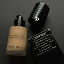 My foundation reviews tend to get the most views and i understand why. Giorgio Armani Luminous Silk Foundation 6 Review Swatches A Very Sweet Blog
