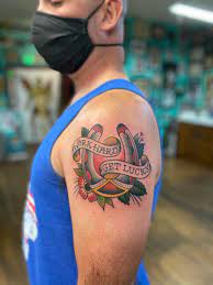 A subreddit for sharing and discussing traditional tattoos. Traditional Horseshoe By Brian Thurow At Dedication Tattoo In Denver Co Tattoos