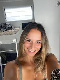 Working hours are 8:30 to 18:30 from Monday to Friday, 8:30 to 17:00