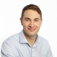 Marc Bautista's Instagram, Twitter & Facebook