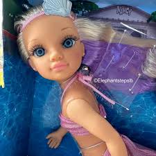 Nancy Swim Like A Mermaid 42 centimeter doll, suitable for boys and girls  ages 3 and up, to develop imagination and creativity through play. This  amazing Nancy has a beautiful mermaid tail