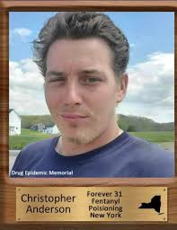 Michelle Denlinger lost her father, Michael Denlinger (59). He leaves  behind 3 daughters, (40), (37) and (34). He also leaves behind 6  grandchildren. They are from Ohio. Michael died from cocaine laced