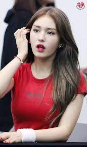 • 226 просмотров 1 год назад. These Fansign Photos Prove Somi S Top Visual Jeon Somi Somi Ioi Somi
