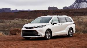 I was given an exclusive invitation to see the new sienna at toyota canada's head office in. 2021 Toyota Venza And Sienna Debut As Hybrid Only Models Wheels Ca