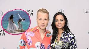 Amira works as a model and a professional makeup artist. Mit Dab Neues Hochzeitsfoto Von Oliver Pocher Und Amira Promiflash De