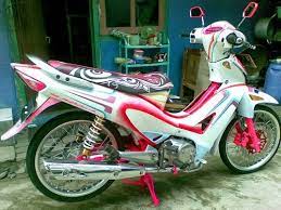 Modifikasi motor karisma dapat dilakukan dalam berbagai segi. 13 Modifikasi Motor Honda Karisma Ideas Honda Motor Motorcycle