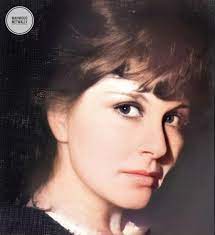 صور سعاد حسنى بالالوان