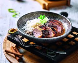 Knusprige Ente Mit Asiatischer Pflaumensauce