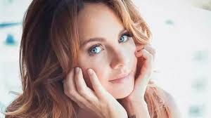 Jun 16, 2021 · директор певицы максим маргарита соколова в беседе с «газетой.ru» рассказала о состоянии артистки. Sostoyanie Maksim Uluchshilos Zayavila Menedzher Pevicy