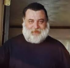 Randall Russell's Instagram, Twitter & Facebook