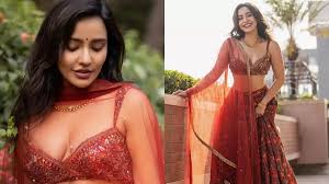 Boss Naa Mundu Naa Bharyanu Longathisukunnadu Archives - Jabbardasth