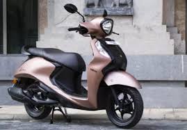 Yamaha Fascino 125 Fi Price Reviews Colors Loan Emi Mileage