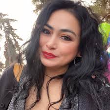 SAVE for 🎃 Follow Ain't Too Proud to Meg for fun Halloween ideas. These  charcuterie witches fingers are such an easy snack to serve up in October!!  I couldn't resist posting now