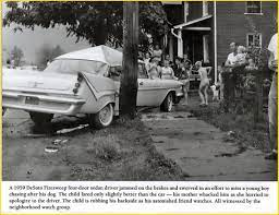 Pin By Clint Ducat Sr On Wrecks Car Crash Old Vintage Cars Junkyard Cars