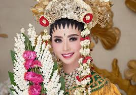 Check spelling or type a new query. Nama Baju Adat Kalimantan Selatan Yang Beragam Budayanesia