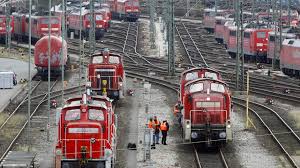 Wann kommt der zug in.an? Bahnstreik Was Mache Ich Wenn Mein Zug Ausfallt