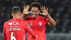 But it was what the german youngster said about mineiro himself that got the brazilian veteran to come forward and reply. Ricardo Soares Lucas Mineiro E Jogador Para Outra Dimensao Gil Vicente Jornal Record