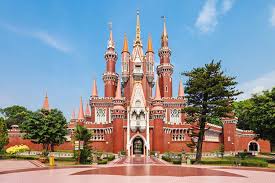 Taman mini indonesia indah merupakan tempat wisata yang berada di jakarta. Tmii Tutup Selama Psbb Jakarta Wisatawan Bisa Reschedule Tiket Masuk