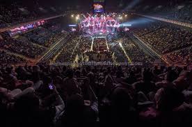 Anugerah juara lagu began in 1986 and the event was watched by an average of five million viewers almost. Jampi Hael Husaini Menjadi Bolot Trofi Juarai Anugerah Juara Lagu Ke 32 Utusan Borneo Online