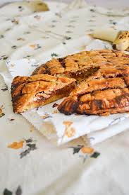 Galette Des Rois Banane Caramel Amandise Galette Des Rois Alimentation Galette