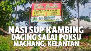 Daging salai yang telah di asap selama 4 jam itu diracik bertentangan dengan urat daging supaya daging tidak liat. Food Hunter Nasi Sup Kambing Daging Salai Poksu Machang Kelantan Youtube