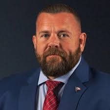 Dennis Schreiner's Instagram, Twitter & Facebook