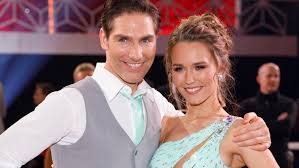 Discover who christian polanc is frequently seen with, and browse pictures of them together. Let S Dance 2020 Profitanzer Christian Polanc Co Mussen Das Hotel Raumen