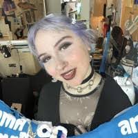 Sarah Kohout's Instagram, Twitter & Facebook