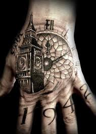 They met as teenagers at a summer camp in the 90s and dated for around seven years before calling it quits in 1997. Uhr Finger Hand Big Ben Tattoo Von Club Tattoo