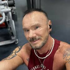 Photo posted by Ricky Richards (@cabinetman195)