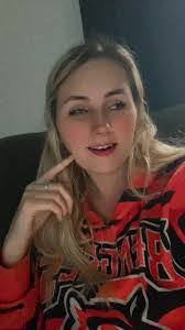 Charlotte Mathis's Instagram, Twitter & Facebook