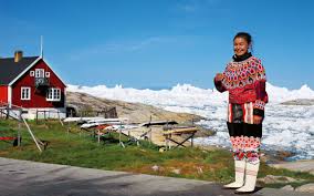 De flesta väljer att resa dit om sommaren, då man kan gå ut och vandra i fjällen eller segla längs kusten. Gronland Geniessen Mit Allen Sinnen Schweizer Alpen Club Sac