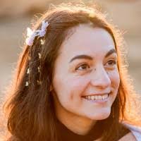 Ellie Ivanova's Instagram, Twitter & Facebook