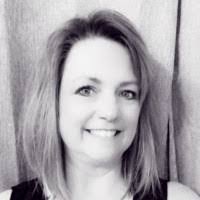 Amy Boswell's Instagram, Twitter & Facebook