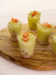 Verrine A L Avocat Facile Et Rapide Recette Recette Verrine Recette Verrine Apero Recette Apero Dinatoire Facile