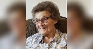Obituary for Mary Helen Munns