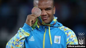 Свіжі новини по тегу жан беленюк на 24 каналі онлайн. Ukrainskoe Obshestvo Uzhe Ne Proshaet Rasizm Reakcii Na Pervogo Temnokozhego Kandidata V Deputaty Zhana Belenyuka