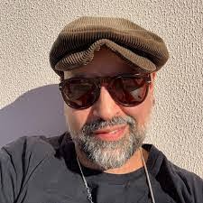 Ronald Domanski's Instagram, Twitter & Facebook