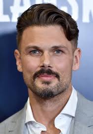 Beholder (2011) pełna obsada