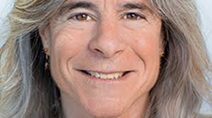 Florida man attacks couple with bug spray outside Publix, deputies say