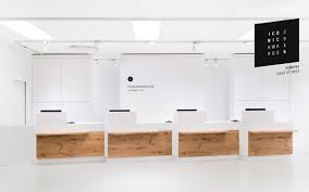 Breuninger Kundenservice Counter Service Counter Bank Interior Design Bank Design