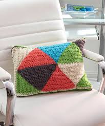 50x50 cm the archive has: Triangle Puzzle Pillow Free Crochet Pattern Crochet Kingdom