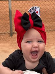 Totally my girl Kava💕🐾Except she does eventually catch them🫢