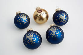 Fantastic prices on huge collection of baubles inc glass, glitter, sequin, patterned, beaded and more in lots of gorgeous find sophisticated clear glass baubles to contemporary iridescent and geometric baubles. Custom Printed Christmas Baubles Wholesale