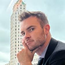 How to Structure a Story in Technical Sales