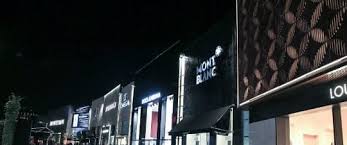 Los antisociales asaltaron la tienda gucci ubicada en el mall del. Shopping Parque Arauco Em Santiago Do Chile Mais Que Um Shopping