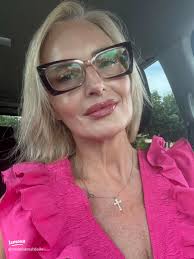 Meet Michelle: Grad Student & Lifestyle Enthusiast in Houston